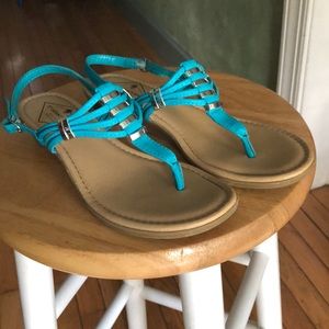 Turquoise sandles